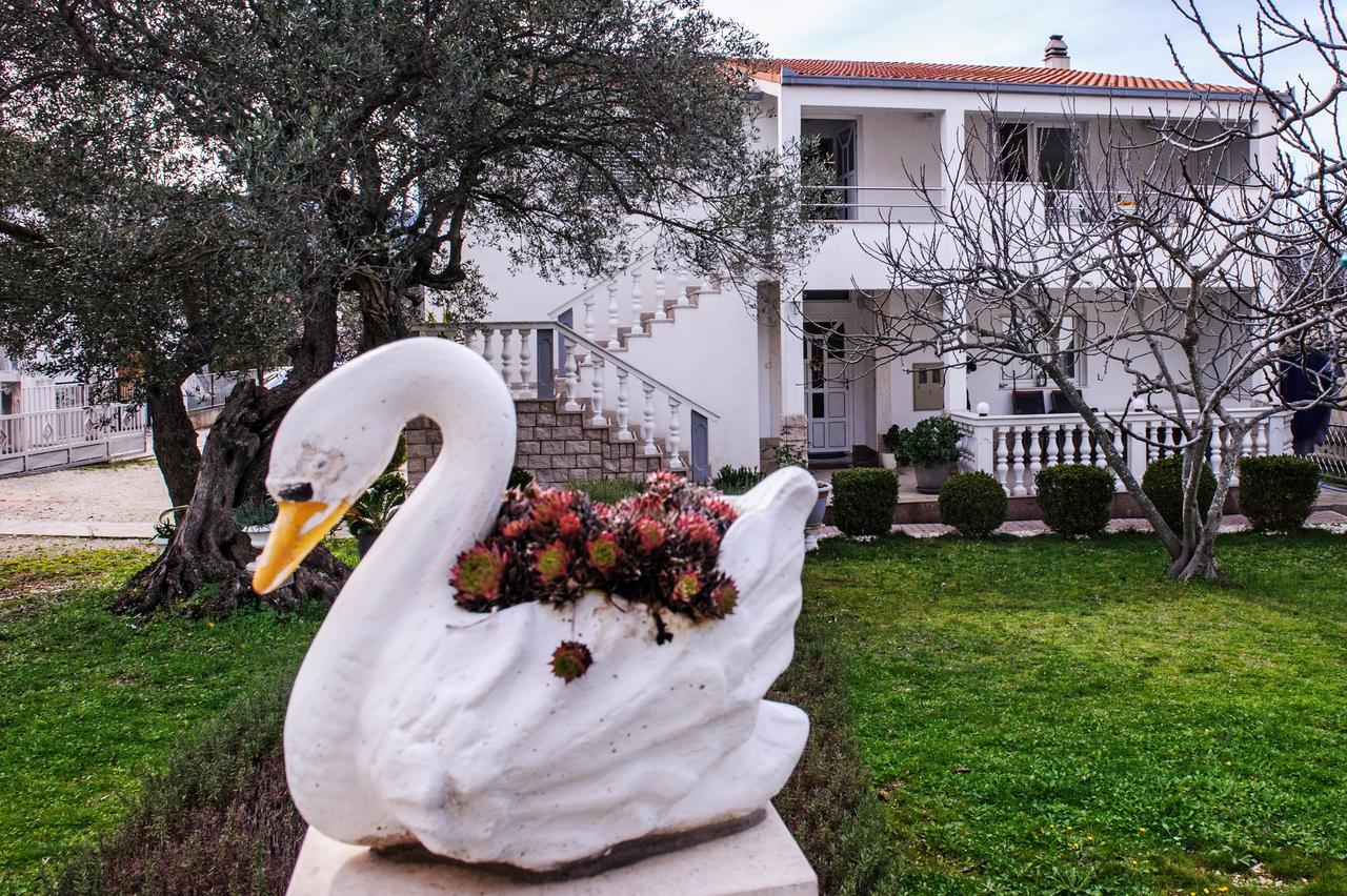 Apartments Mila Marina Εξωτερικό φωτογραφία