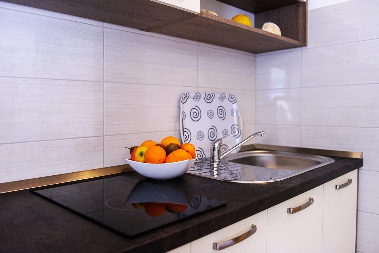 Apartments Mila Marina Εξωτερικό φωτογραφία