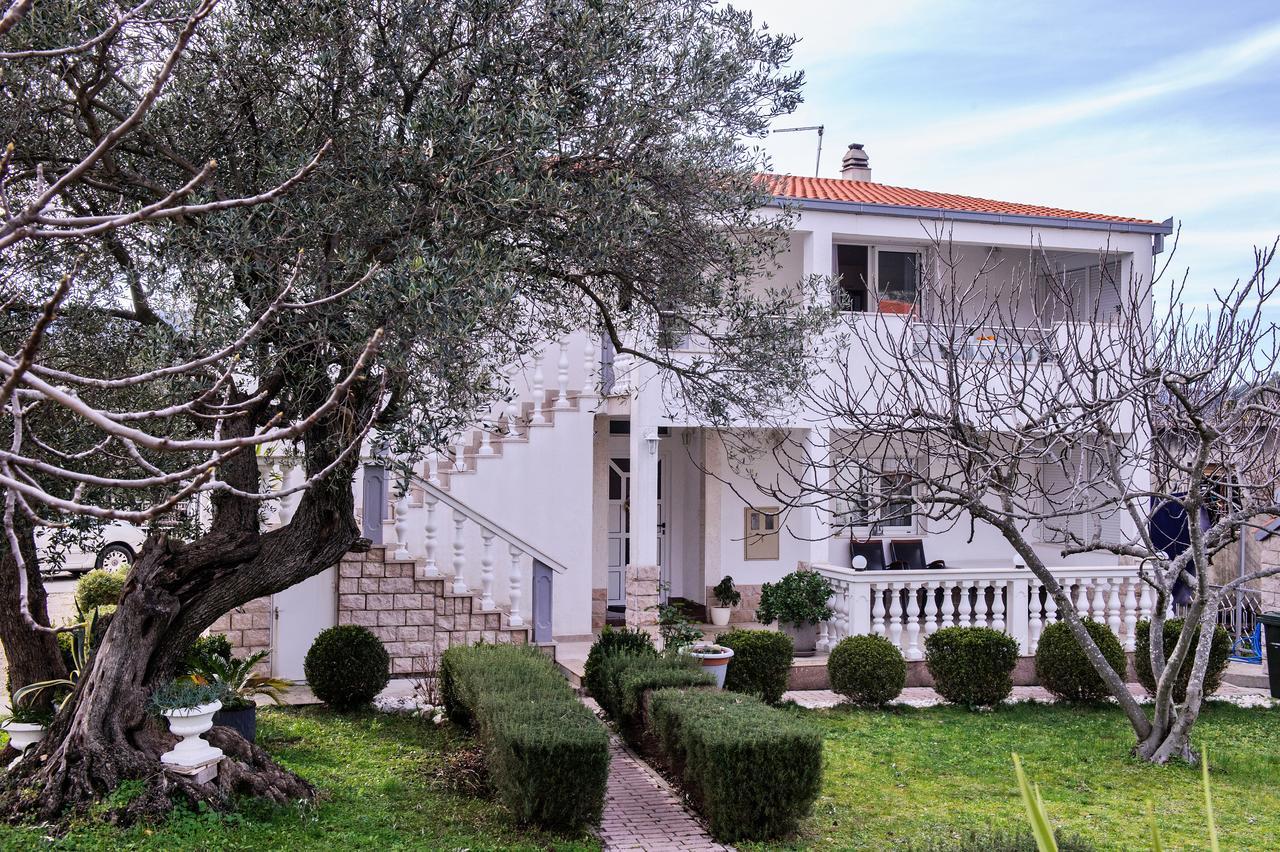 Apartments Mila Marina Εξωτερικό φωτογραφία