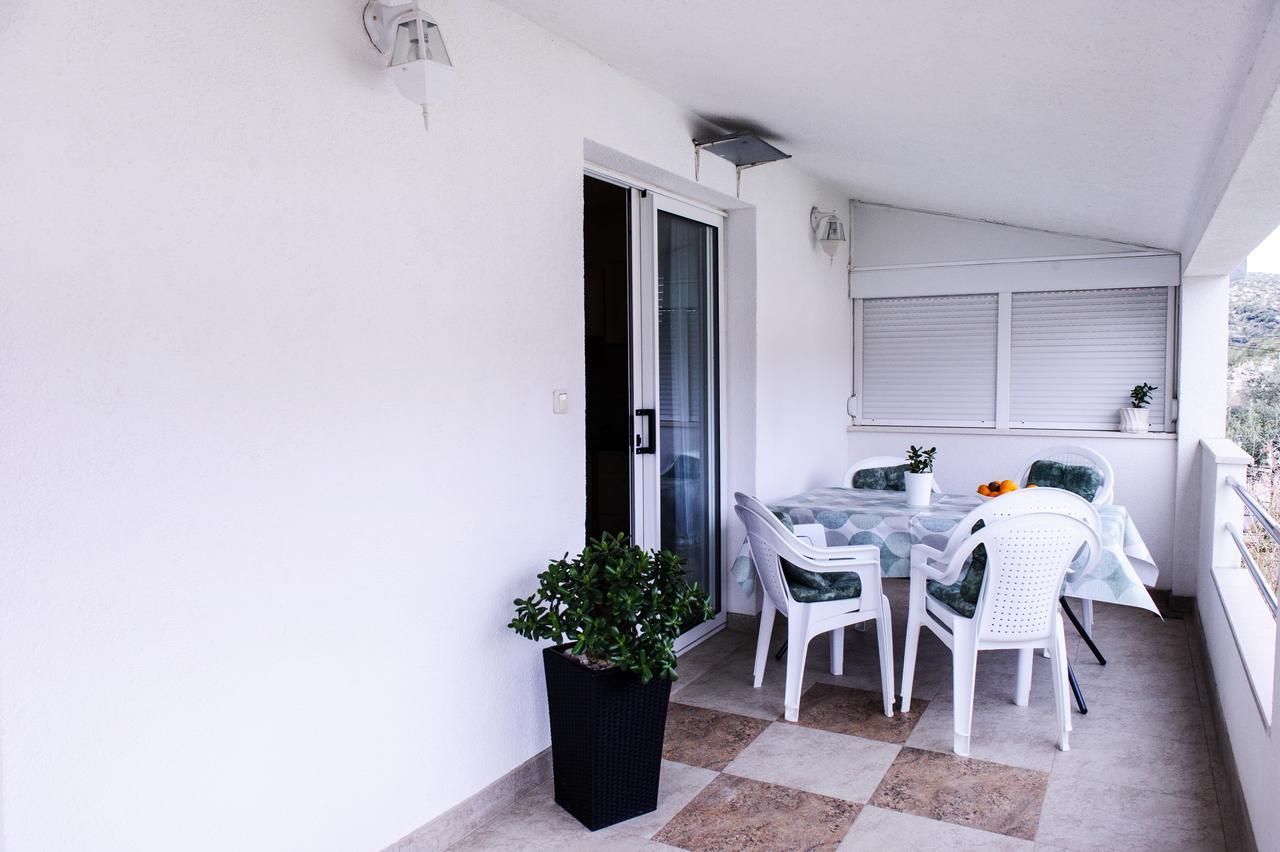 Apartments Mila Marina Εξωτερικό φωτογραφία