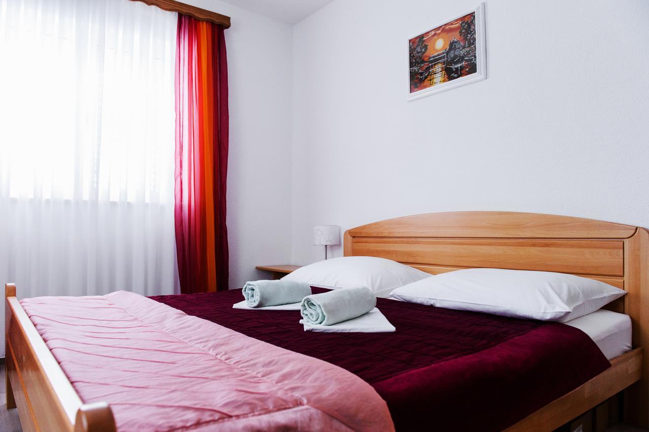 Apartments Mila Marina Εξωτερικό φωτογραφία
